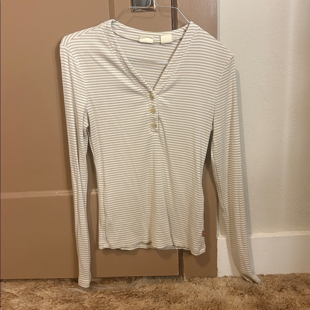 Women’s Levi's Cream Striped Long Sleeve Top size small